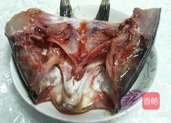 剁椒鱼头的做法图解1