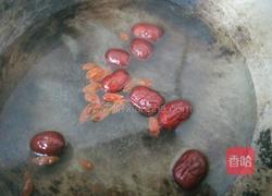 红枣枸杞酒酿蛋的做法图解2