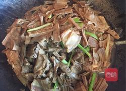五花肉炒笋干的做法图解8