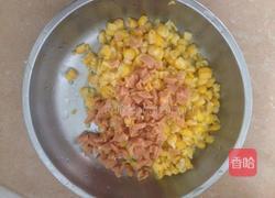 香煎玉米饼的做法图解2