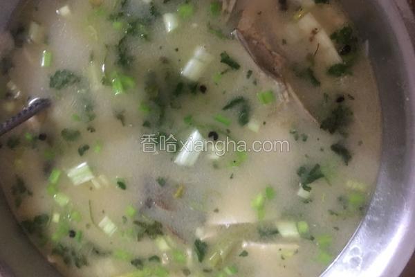 鲫鱼豆腐汤