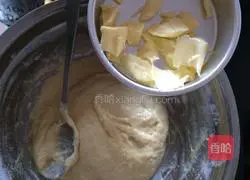 Illustration of how to make raisin rolls 4