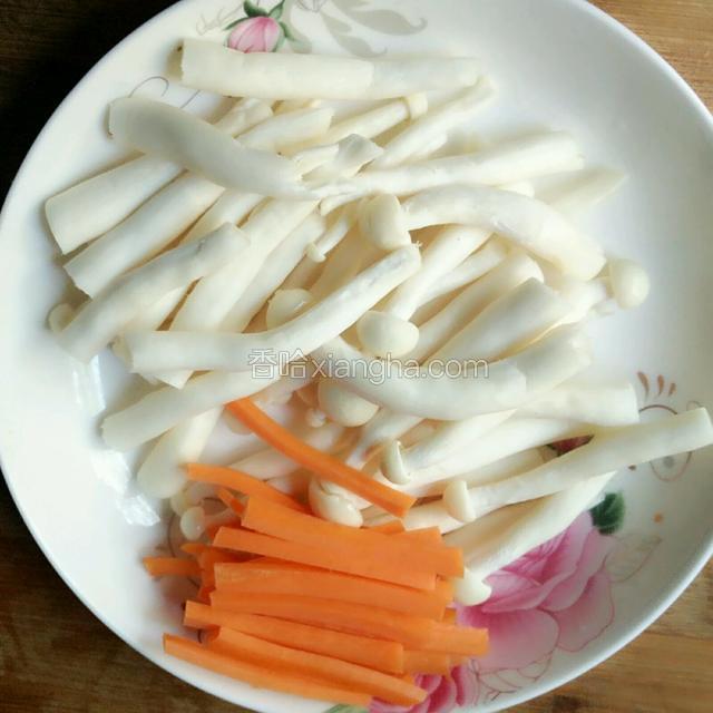 胡萝卜切细丝