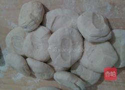 芹菜肉末馅饼的做法图解4