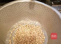 炒南瓜子的做法图解1