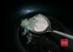 尖椒炒烧鸭的做法图解1