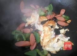 青椒火腿炒鸡蛋的做法图解12