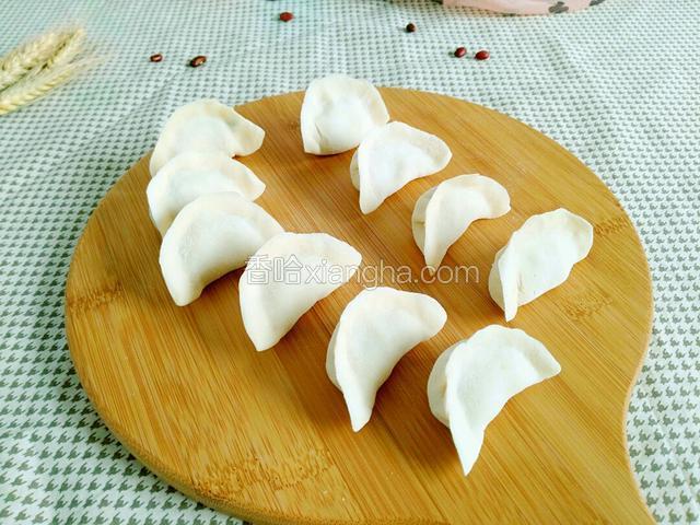 皮薄馅料多，一会煮饺子，