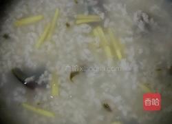 皮蛋肉末粥的做法图解4