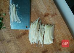 凉拌酸辣土豆丝的做法图解1