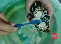 美味的大闸蟹的做法图解1