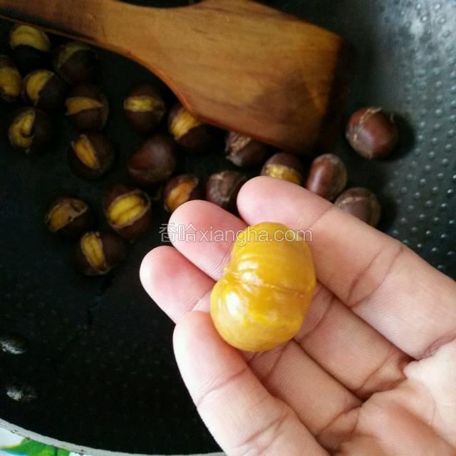 去得很干净哦，连皮也一起去掉，香，有没有想吃的，嘻