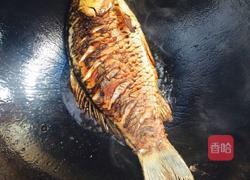 红烧鲫鱼的做法图解1
