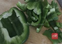 青椒炒龙利片的做法图解3