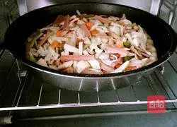 Nine-inch Sausage Fish Tofu Pizza Recipe Illustration 10