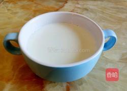 牛奶泡玉米片的做法图解2