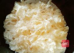 红枣冰糖银耳羹的做法图解1