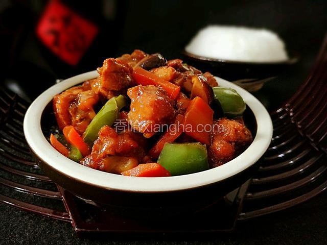 黄焖鸡米饭