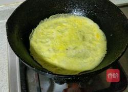 鲜肉蛋卷的做法图解2