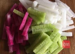 凉拌脆萝卜条的做法图解3
