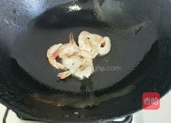 圣女果夹虾仁的做法图解7