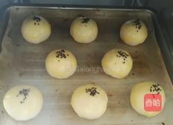 蛋黄酥的做法图解15
