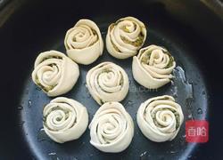 玫瑰花煎饺的做法图解6