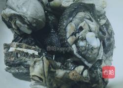 西洋参板栗乌鸡汤的做法图解2