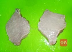 香煎黑椒猪排的做法图解1
