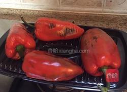 凉拌烤辣椒的做法图解1