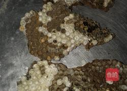 隔水蒸蜂蛹饭的做法图解1