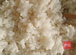 酱油炒饭的做法图解1