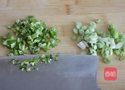 青椒摊蛋饼的做法图解2