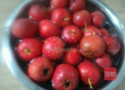 山楂果酱的做法图解1