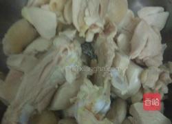 鸡肉炖蘑菇的做法图解5