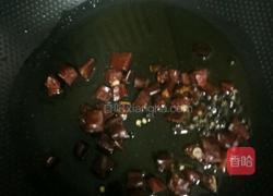 辣子鸡丁的做法图解12
