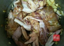 高压锅鸡肉的做法图解3
