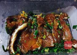 排骨生鱼片粥的做法图解2