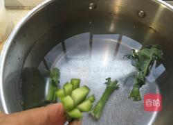 刀功芥兰花的做法图解2