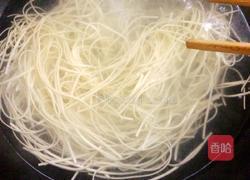 多汁青椒鸡蛋面的做法图解7