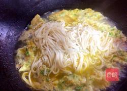 多汁青椒鸡蛋面的做法图解15