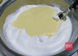 12寸戚风蛋糕的做法图解13