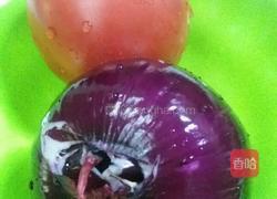 番茄炒洋葱的做法图解1