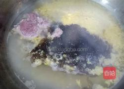 紫菜肉末蛋花玉米汤的做法图解4