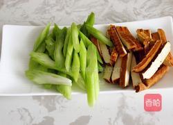 西芹炒香干的做法图解2