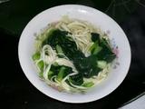 小青菜飘油汤挂面的做法[图]