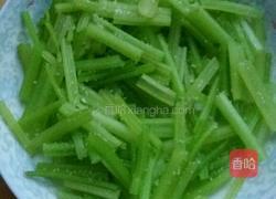 麻辣芹菜的做法图解3