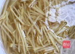 凉拌土豆丝的做法图解1