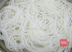 酸菜米粉的做法图解2