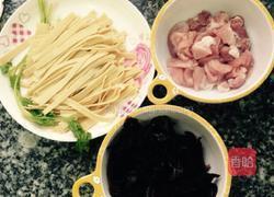 豆干炒肉的做法图解1